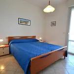 Apartman Cozy Escape With Relaxing Terrace