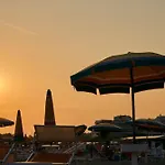 Апартаменти Cozy Escape With Relaxing Terrace Бібіоне