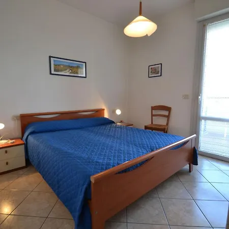 Cozy Escape With Relaxing Terrace