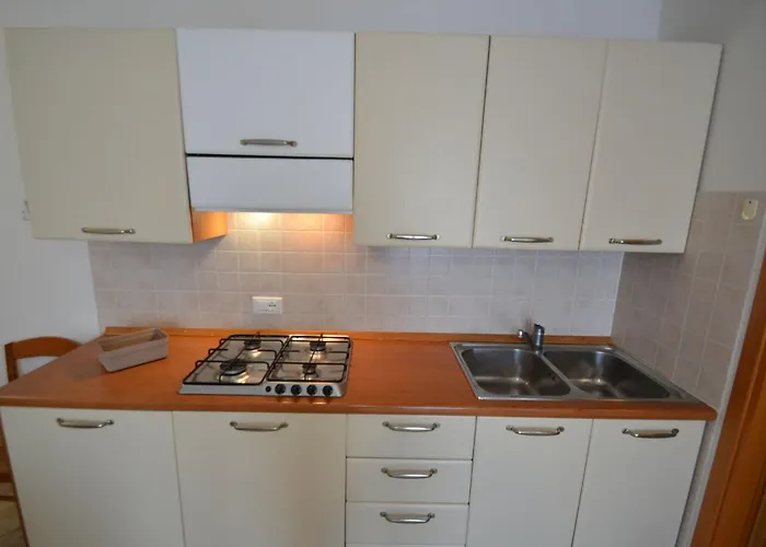 Cozy Escape With Relaxing Terrace *